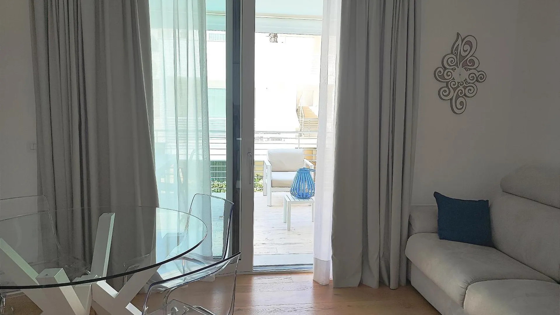 Wave Resort Lido di Jesolo 0*,  Italia